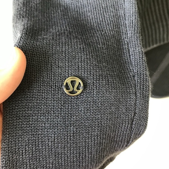 lululemon iconic wrap Blue Black Stripe Sweater Pullover cross over size 8 - Picture 7 of 12